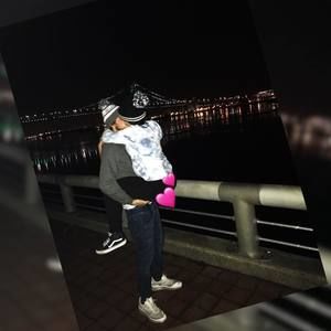 Meet your Posher, Dominique